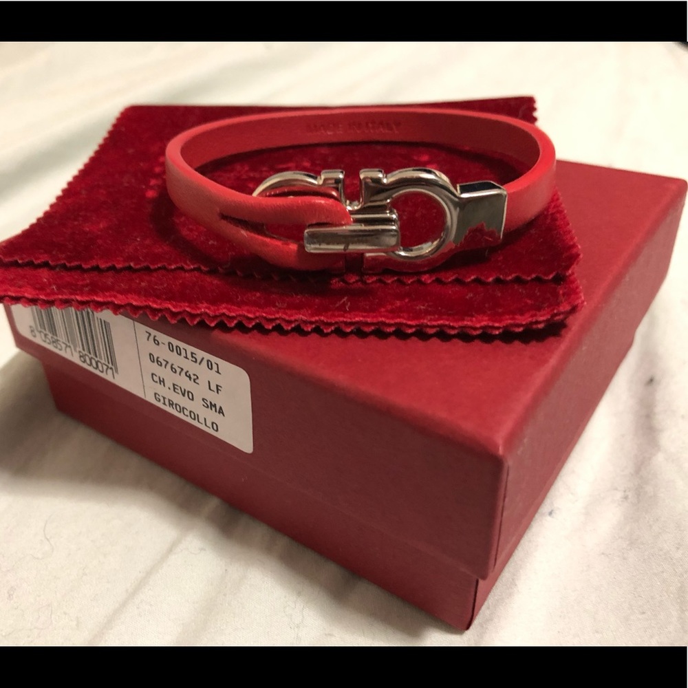 Ferragamo leather bracelet